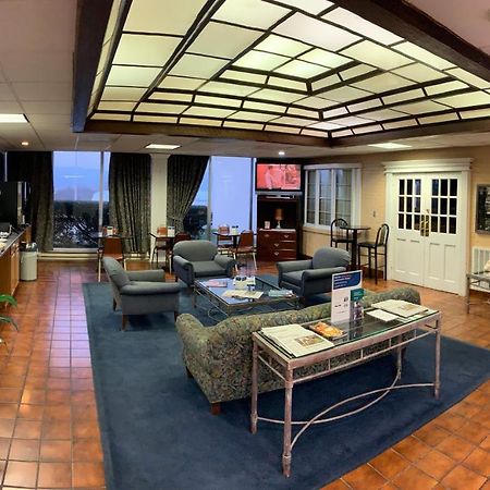 Rodeway Inn And Suites Portsmouth Exteriör bild